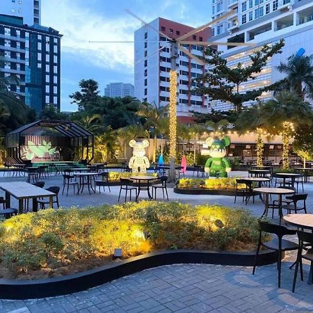 Seaview Condo Near Rf Mall, Food Court & Free Netflix Johor Bahru Extérieur photo