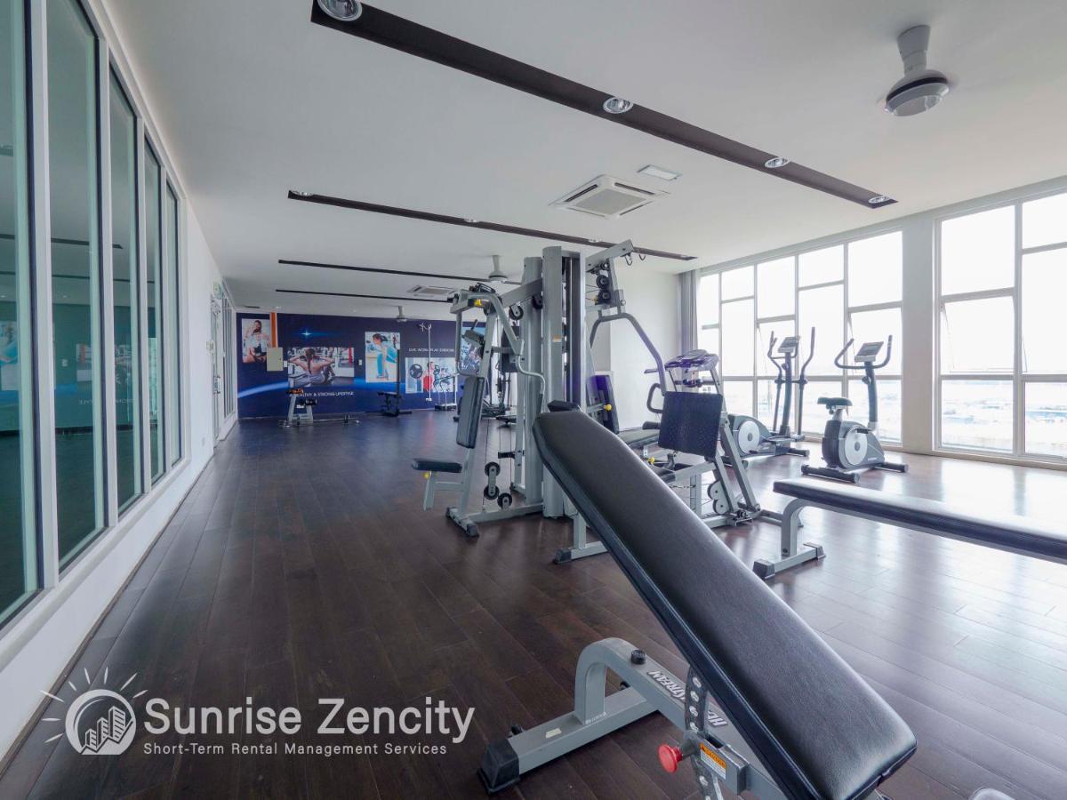 Seaview Condo Near Rf Mall, Food Court & Free Netflix Johor Bahru Extérieur photo