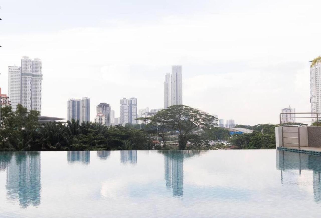 Seaview Condo Near Rf Mall, Food Court & Free Netflix Johor Bahru Extérieur photo